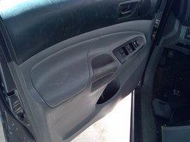 2015 TOYOTA TACOMA, GRAY, CREW CAB, 4.0L, AT. 4WD.  Z25243